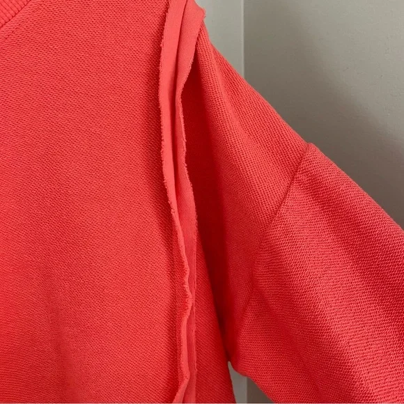 Caposhie iTALiCiSe Sweatshirt with Statement Sleeves and Raw Hem Boho - Picture 5 of 10